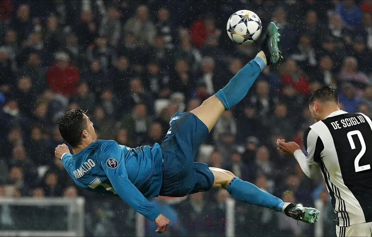 泪目!C罗40岁依然能飞 第96分钟超级倒钩看呆队友 梦回7年前巅峰 泪目!C罗40岁依然能飞 第96分钟超级倒钩看呆队友 梦回7年前巅峰